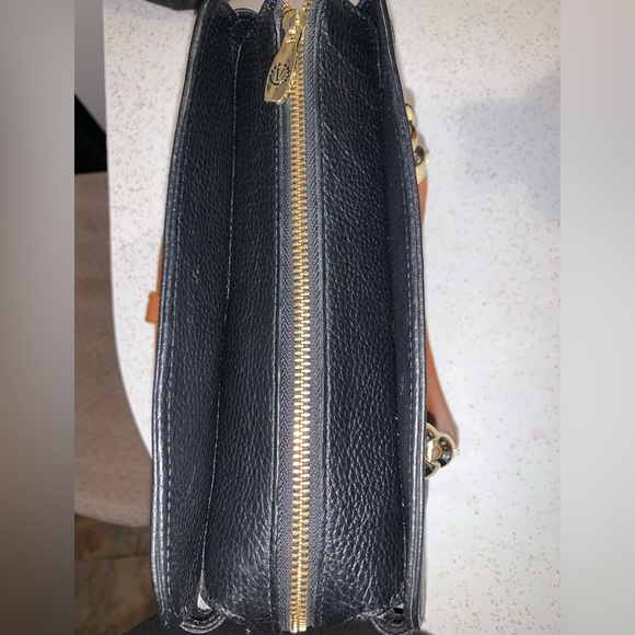 Valentina Italia Purse in very nice condition. No noticeable flaws. - Picture 11 of 11